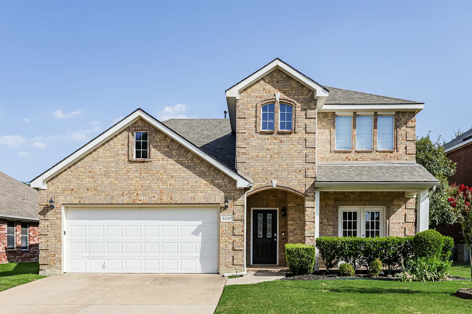 3247 Serpis, Grand Prairie photo 1
