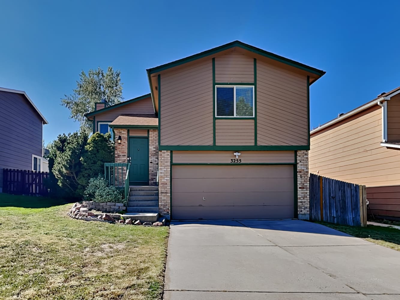 Front of 3255 Richmond Dr, Colorado Springs, CO
