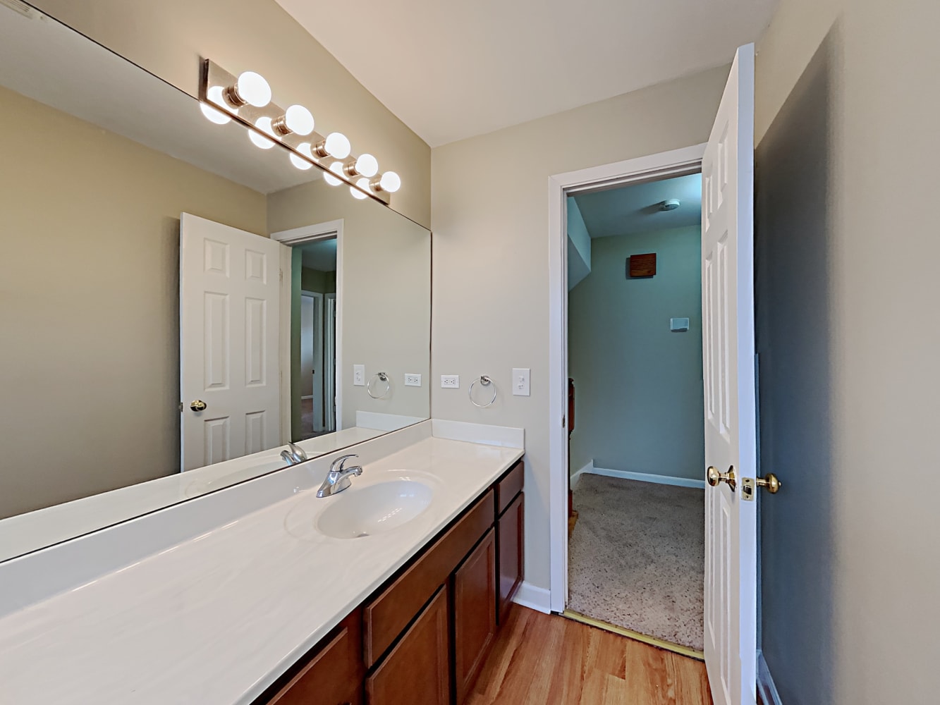 326 W Park Ave, Addison photo 16