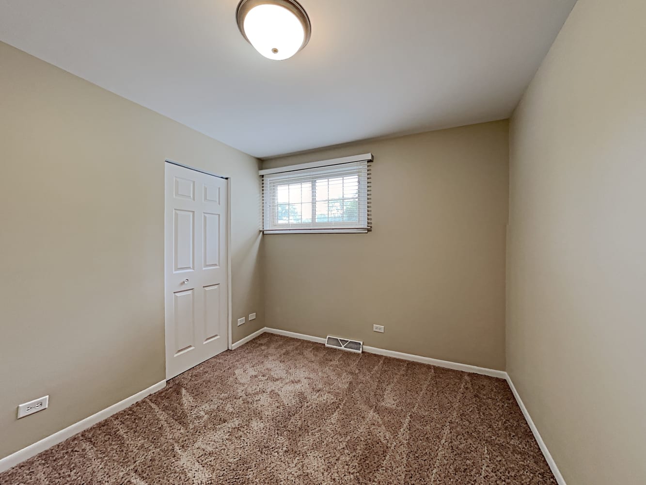 326 W Park Ave, Addison photo 13