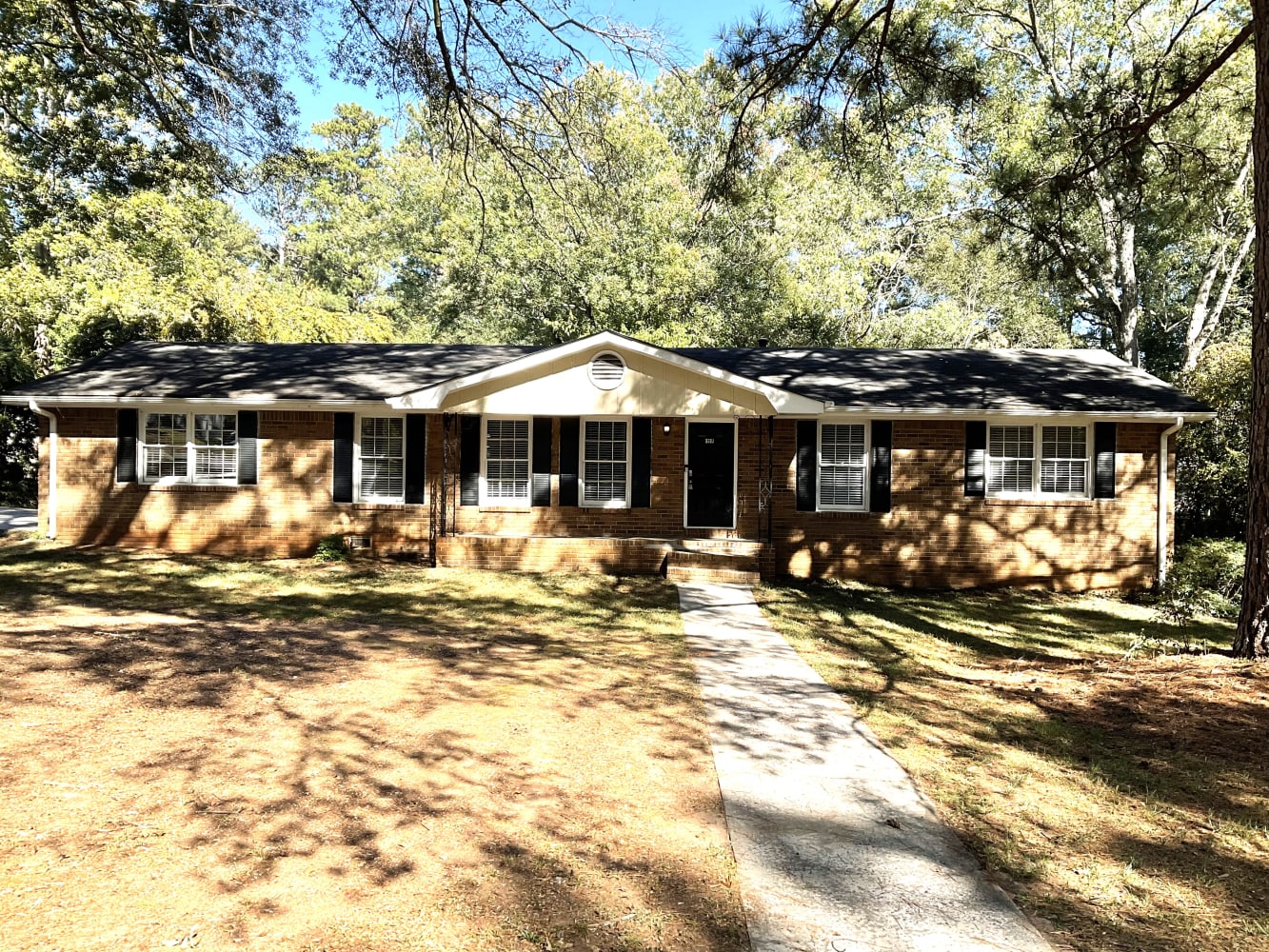 Front of 3264 Foxwood Trl SE, Smyrna, GA