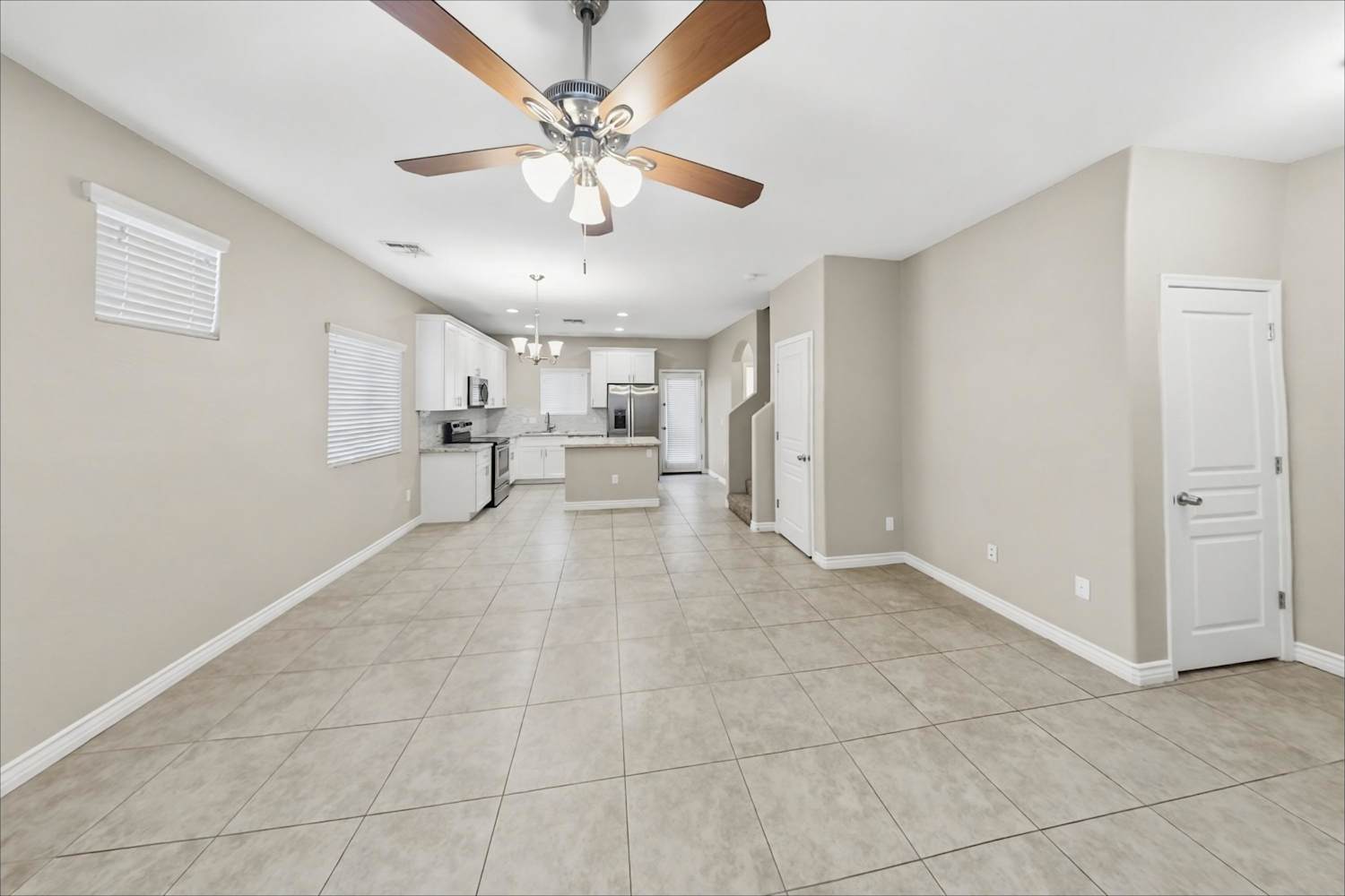 327 S Travis, Mesa photo 6