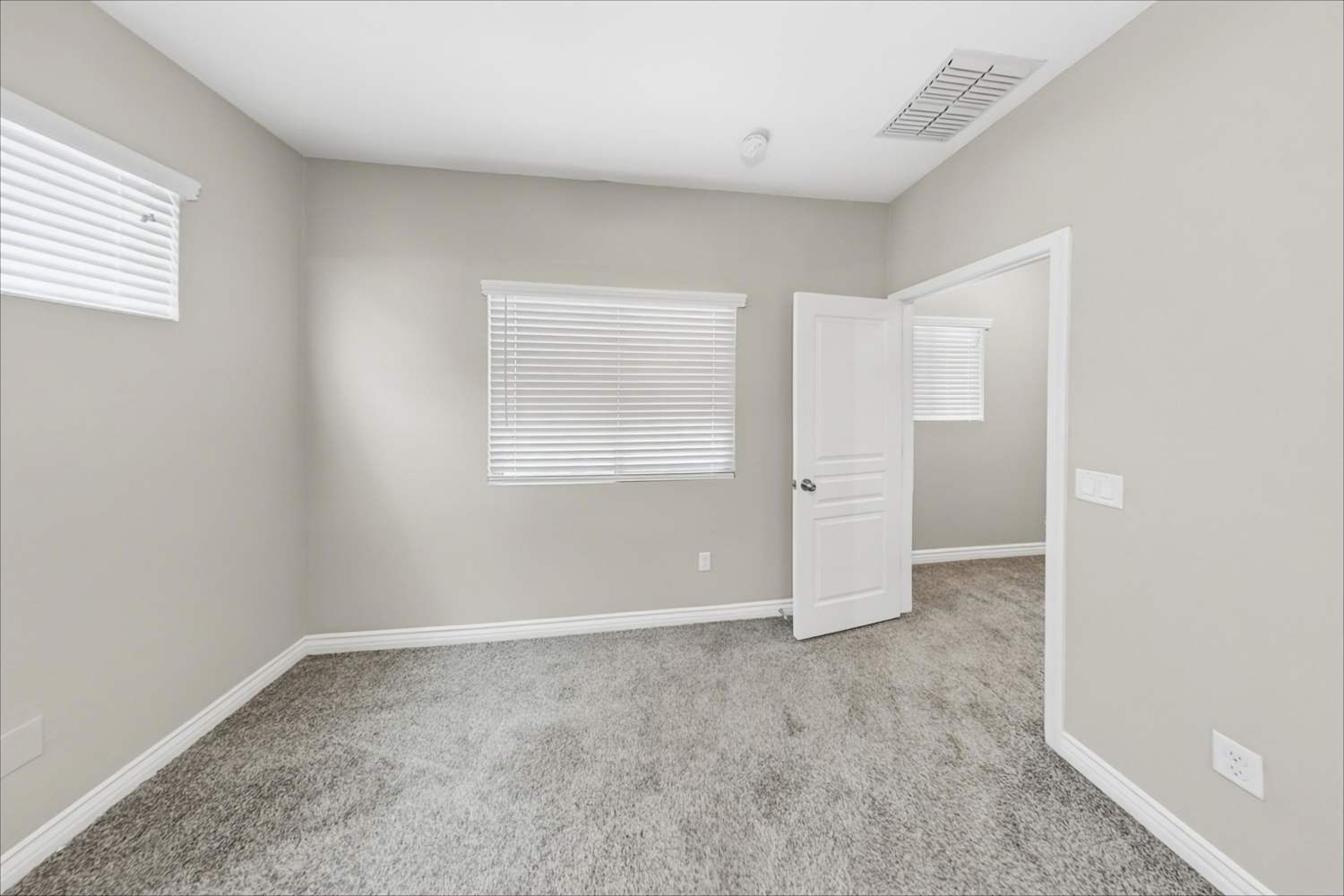 327 S Travis, Mesa photo 10