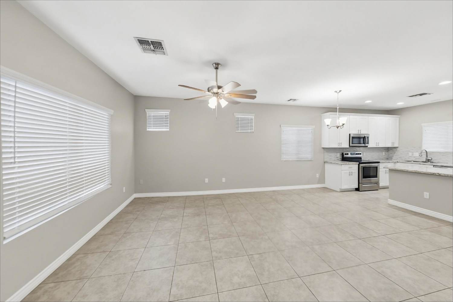 327 S Travis, Mesa photo 7