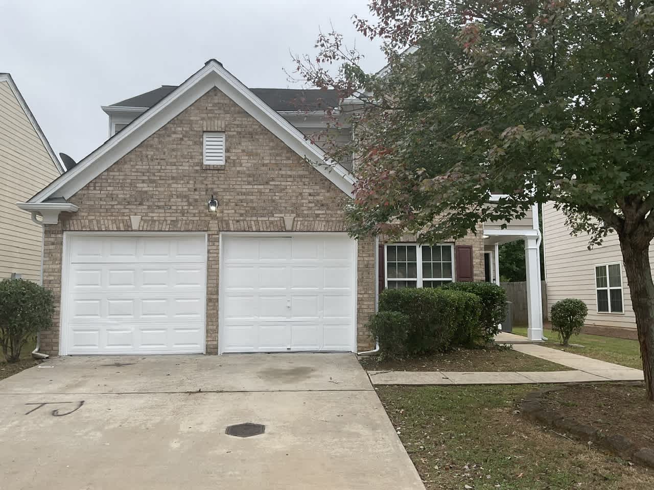 Front of 3270 Wellington Walk SW, Atlanta, GA