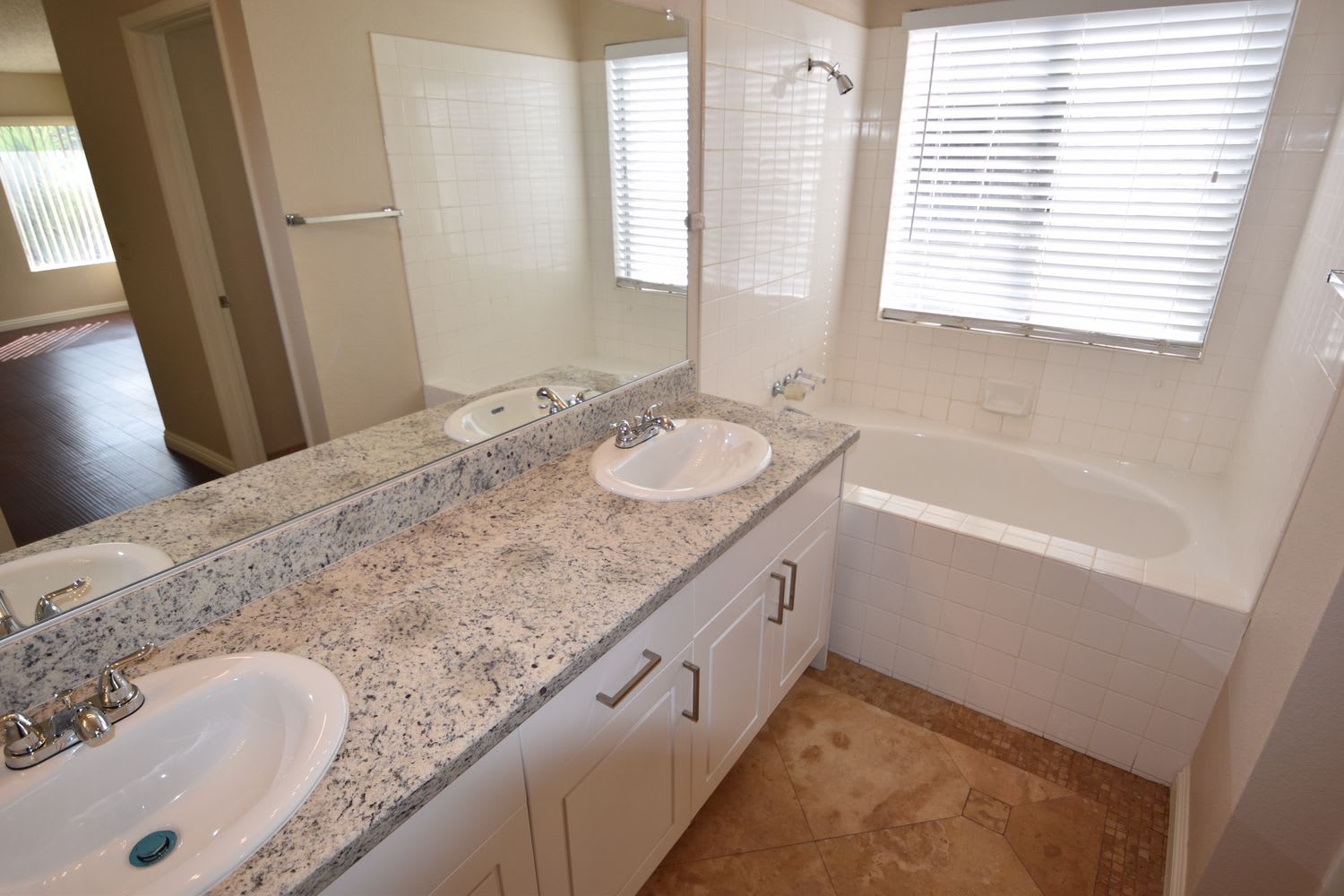 330 Hutchings Ln, Henderson photo 8