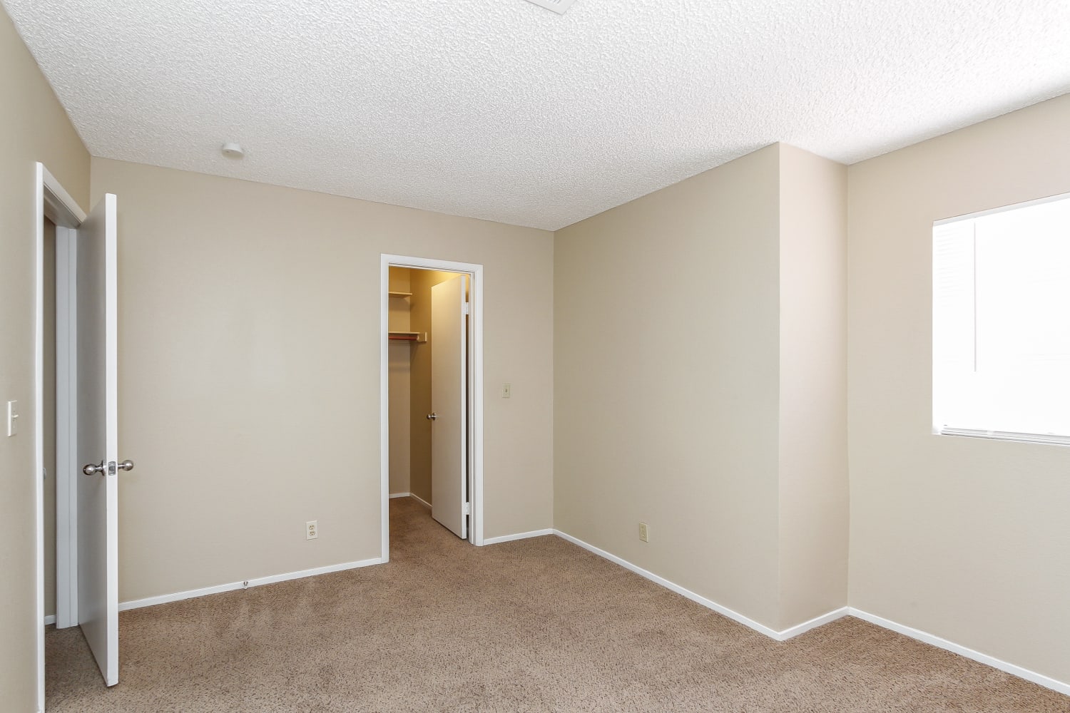 330 Templeton Dr, Henderson photo 10