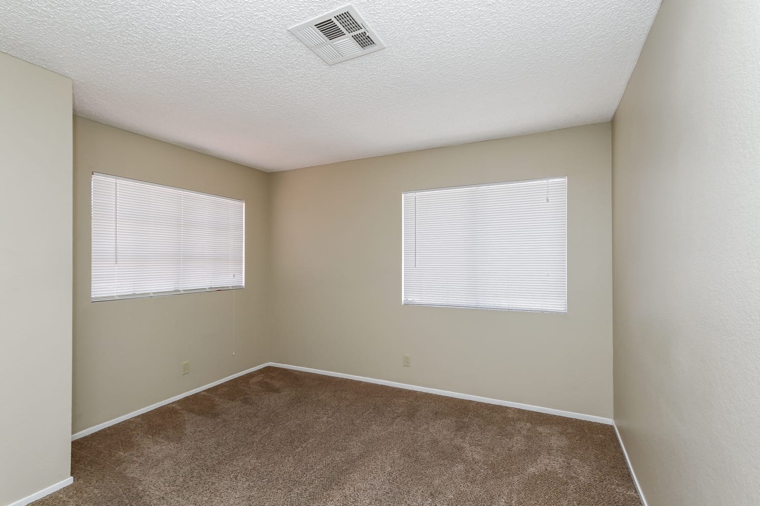 330 Templeton Dr, Henderson photo 9