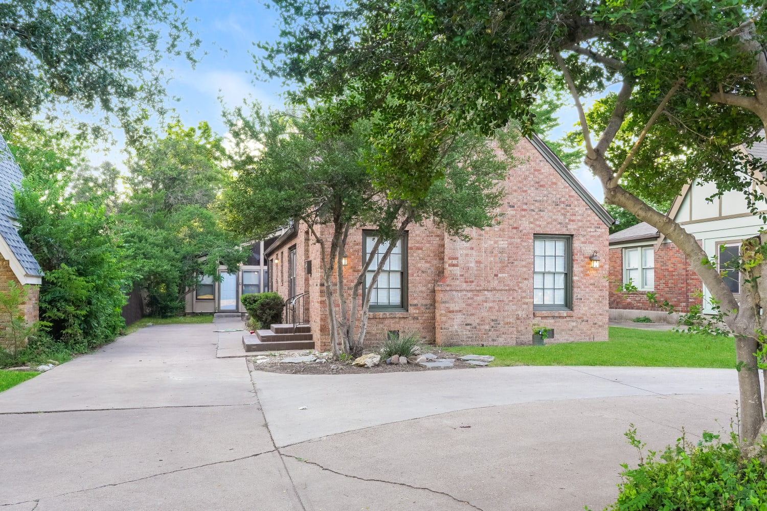 Front of 3309 Park Ridge, Fort Worth, TX