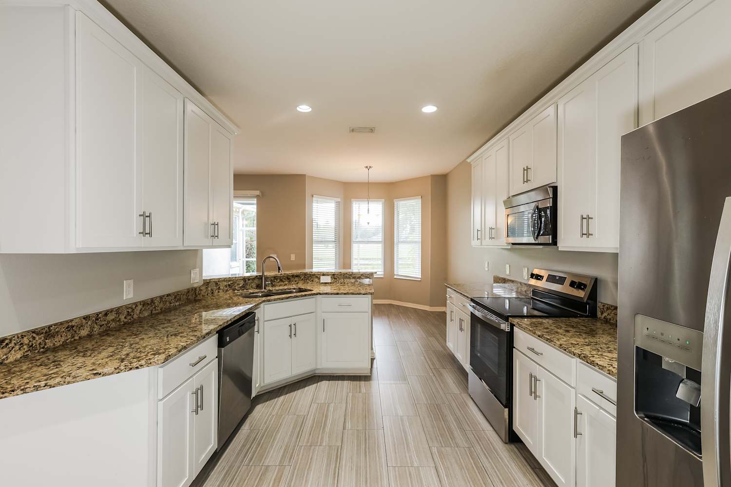 3310 Stonebridge Trl, Valrico photo 9