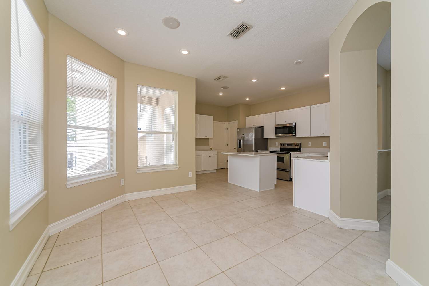 3315 Bracken Fern Dr, Harmony photo 8