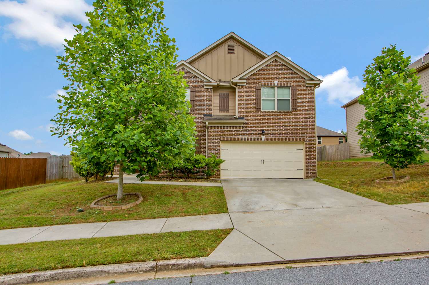 Front of 3325 Allison Cir, Decatur, GA