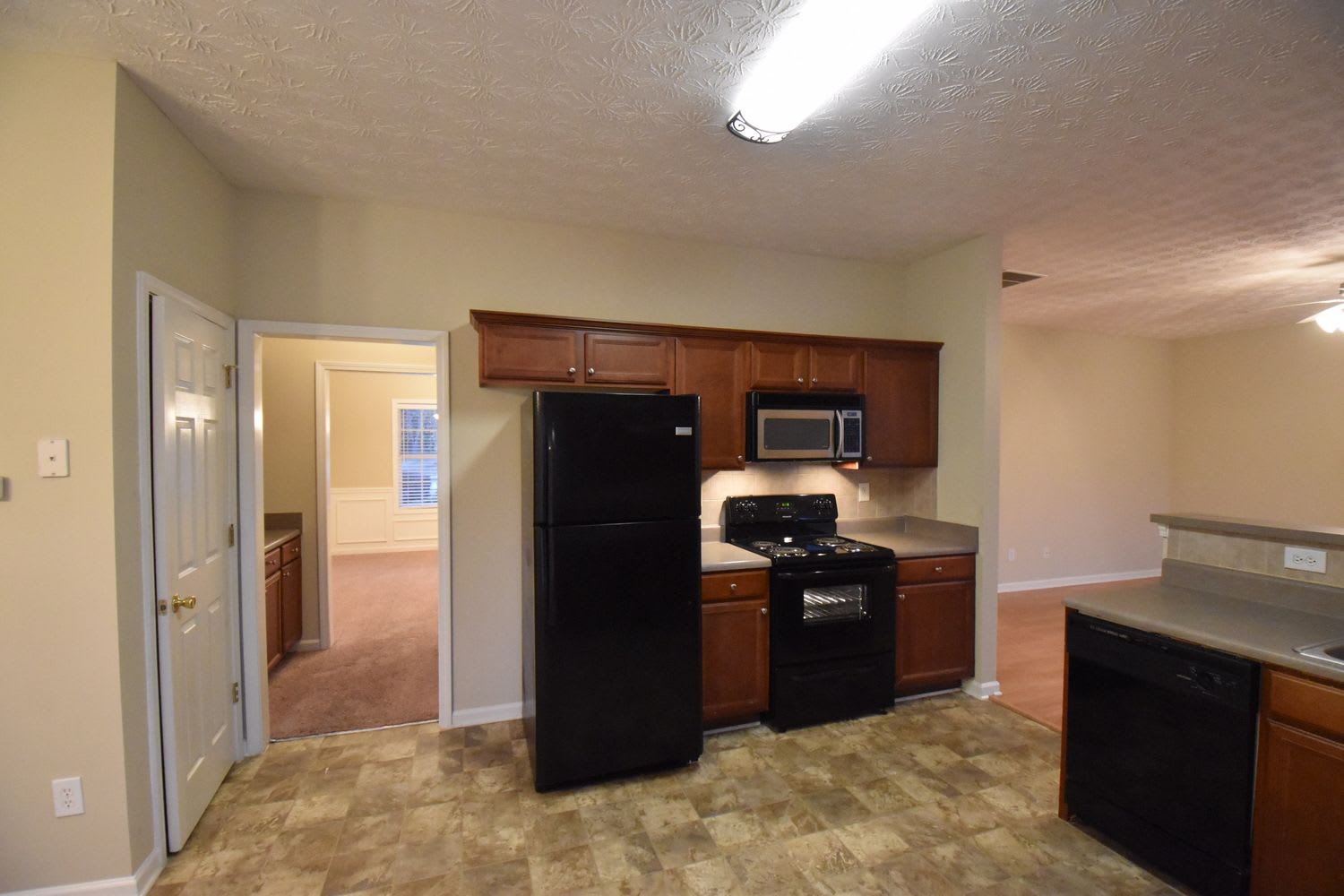 333 Interlake Pass, McDonough photo 4