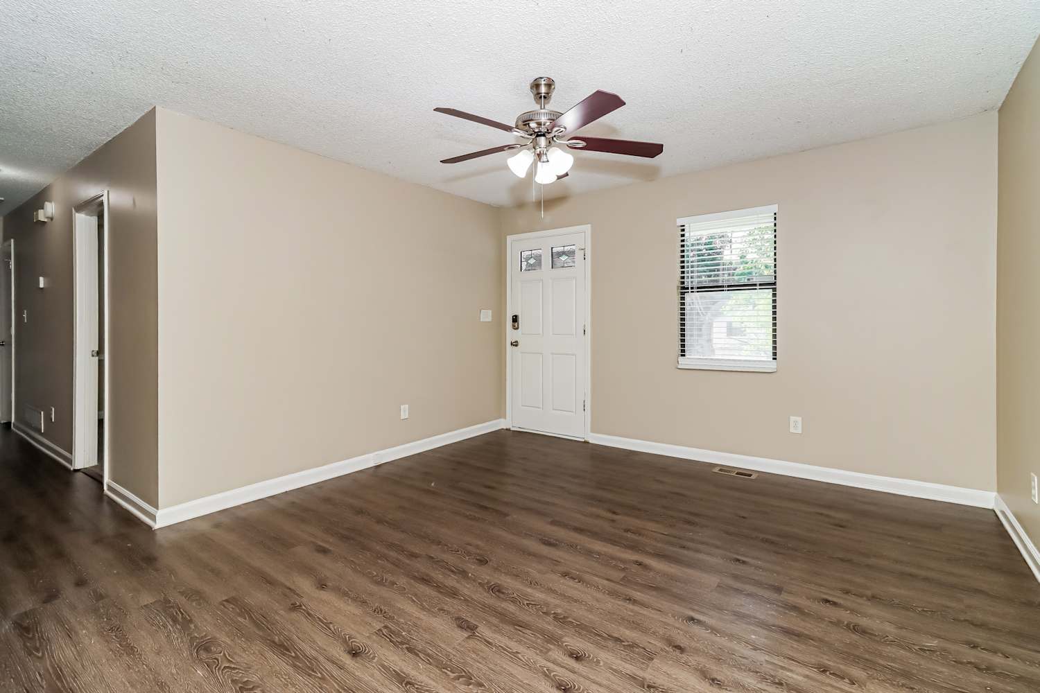 333 Mona Pl, Dallas photo 6