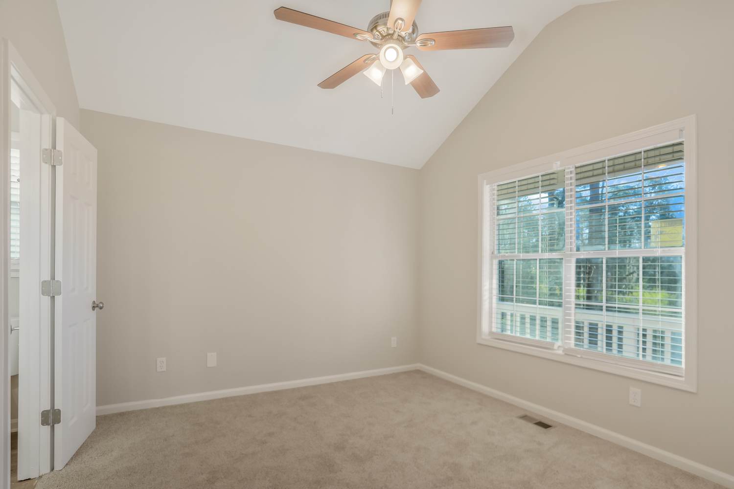3335 Catalina Dr, Cumming photo 13