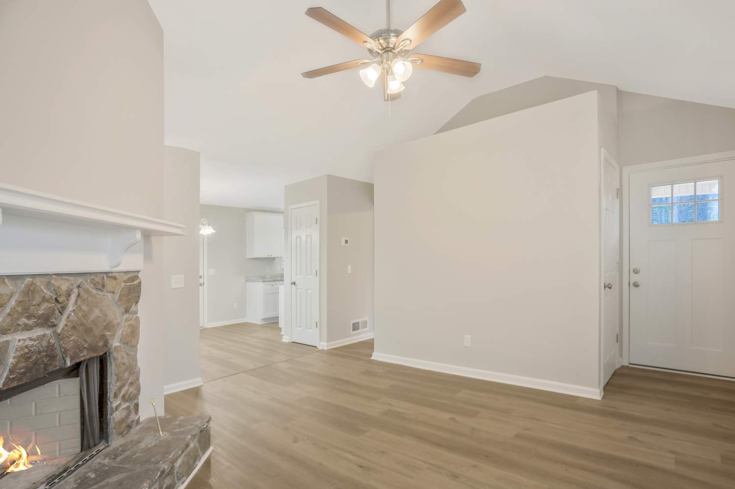 3335 Catalina Dr, Cumming photo 6