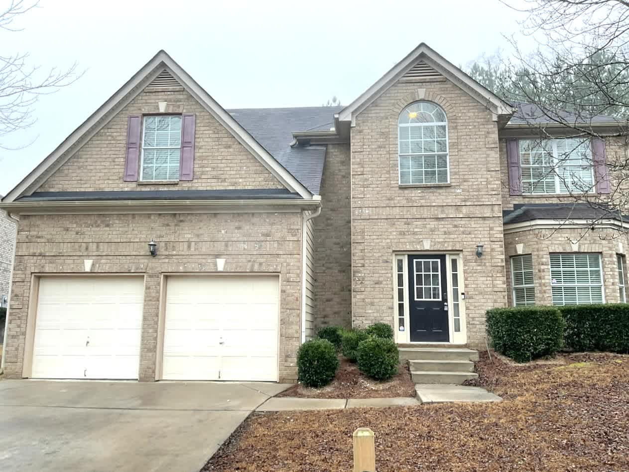 Front of 334 Parducci Trl, College Park, GA