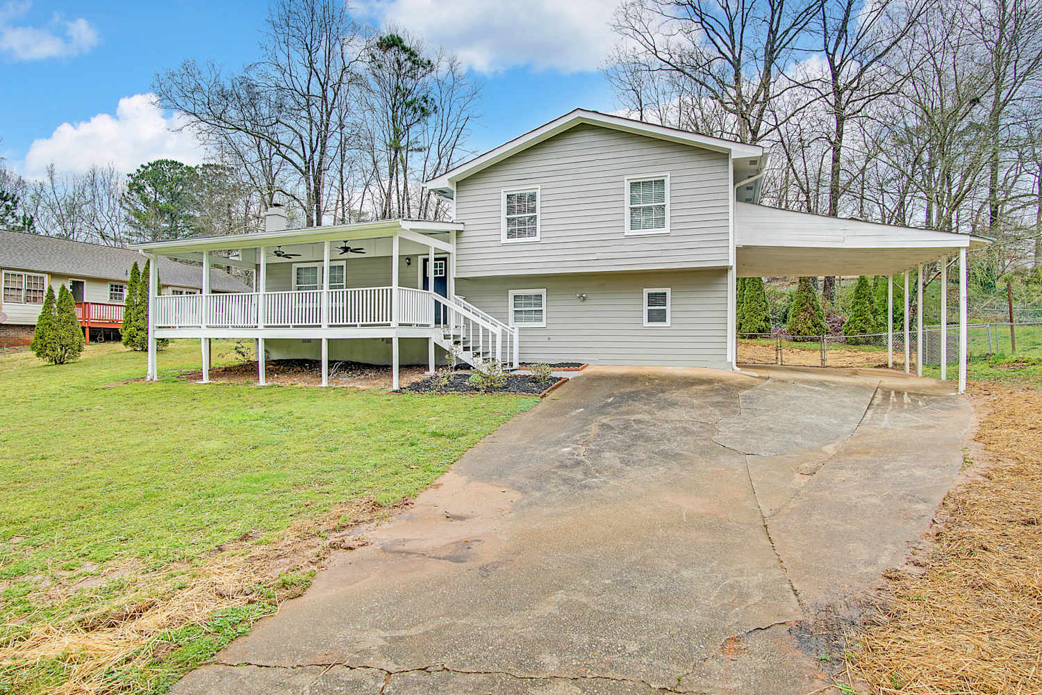 Front of 3341 King Arthur Dr Sw, Marietta, GA