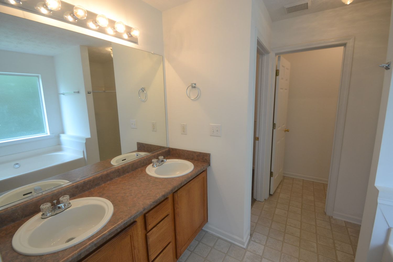 3350 Madison Farm Pl, Snellville photo 9