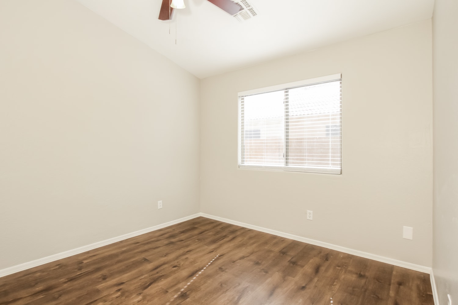 3352 E Chickadee Road, Gilbert photo 10