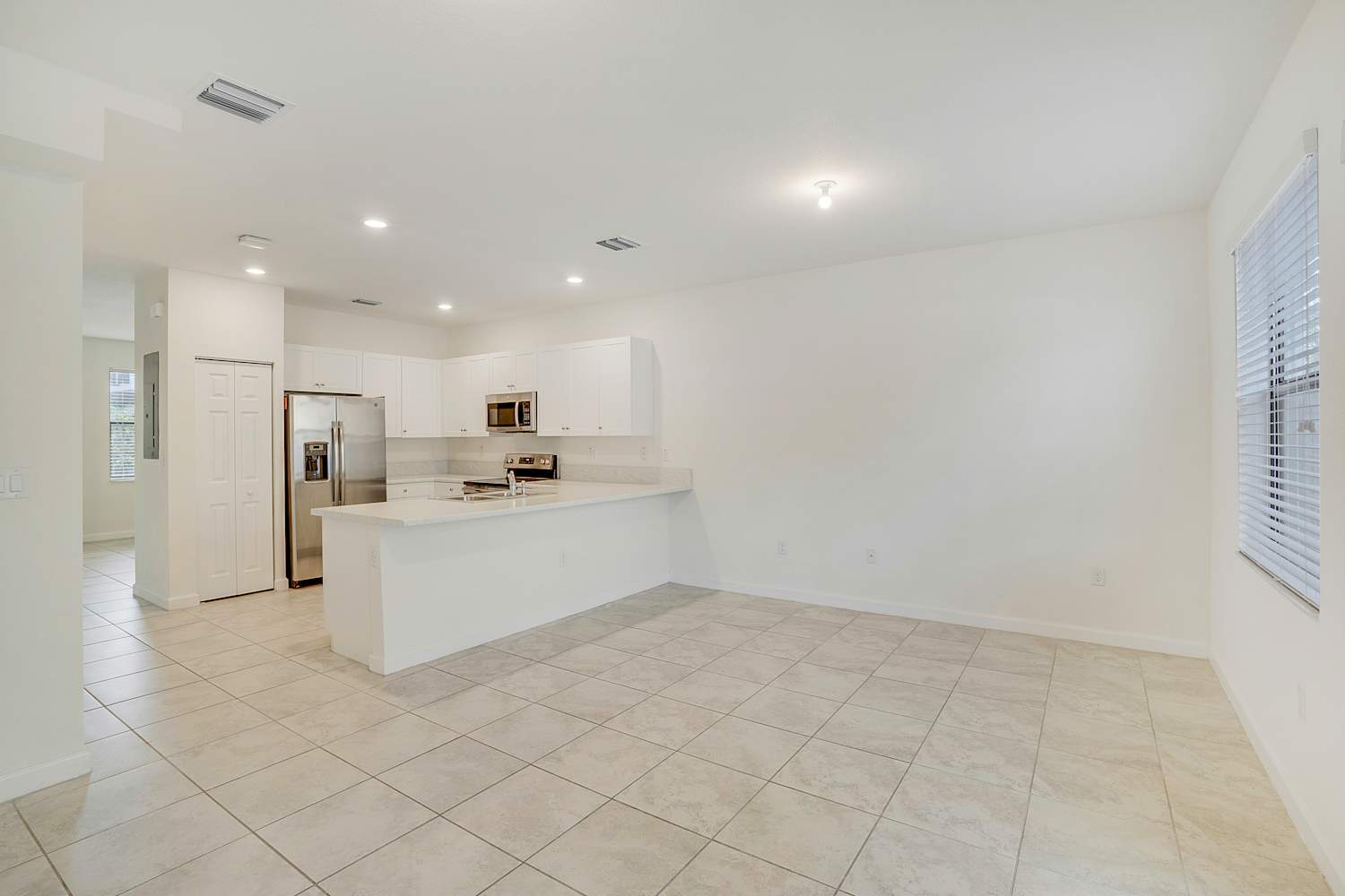 3373 W 105 Terrace, Hialeah photo 11
