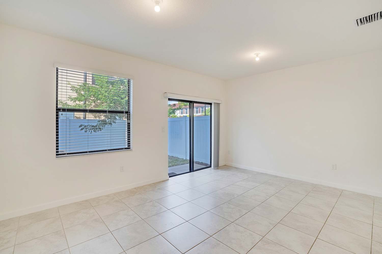 3373 W 105 Terrace, Hialeah photo 10