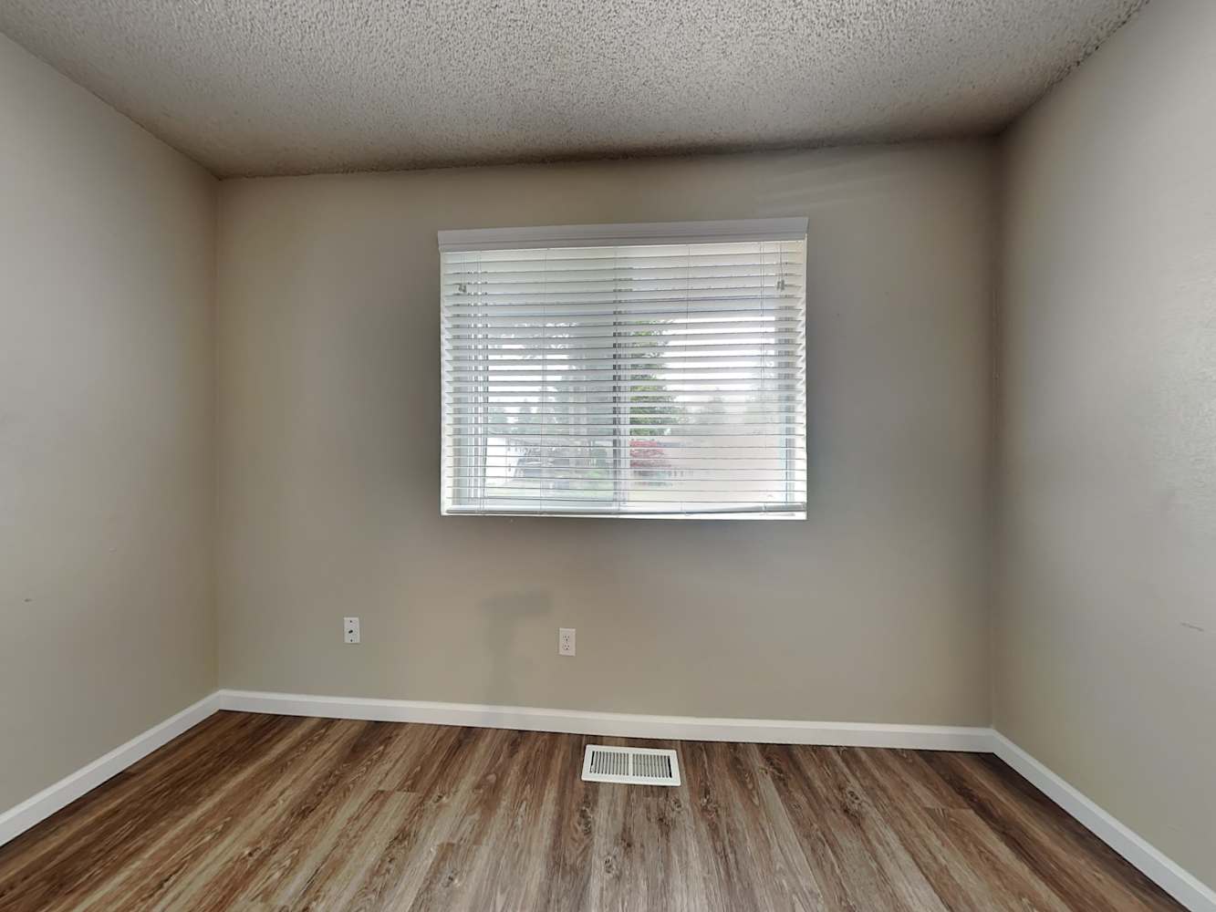 33832 35th Pl SW, Federal Way photo 14