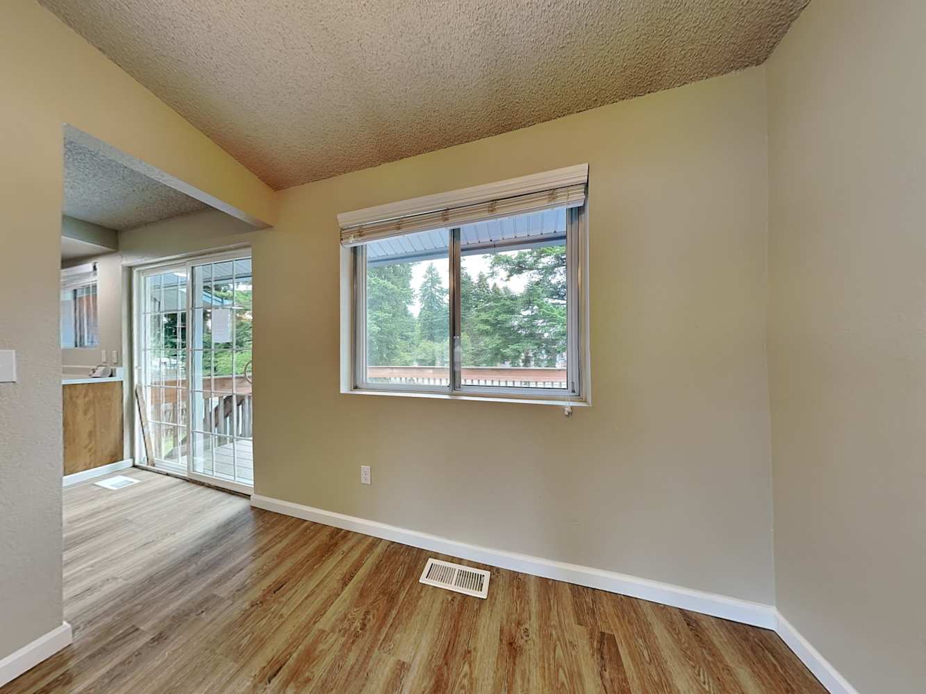 33832 35th Pl SW, Federal Way photo 9
