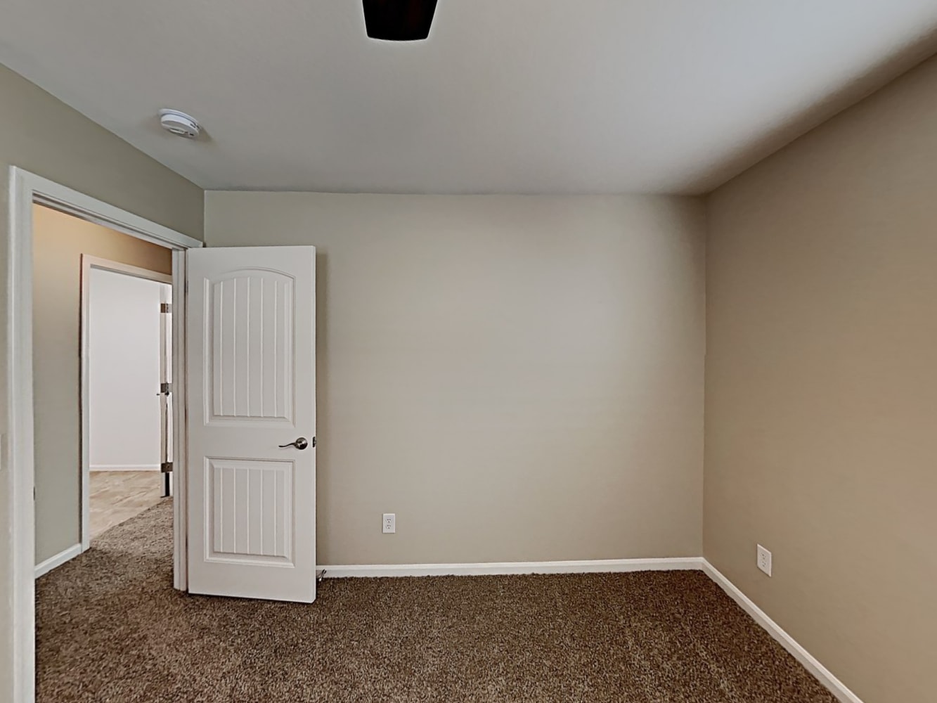 3392 E Liberty Ln, Gilbert photo 11