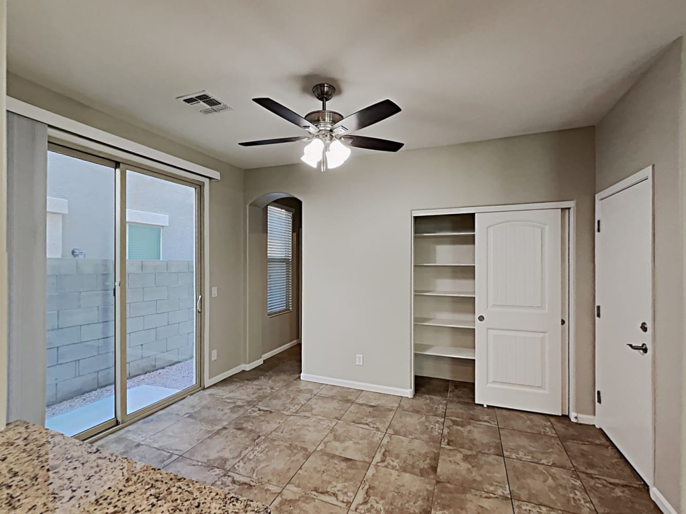 3392 E Liberty Ln, Gilbert photo 7