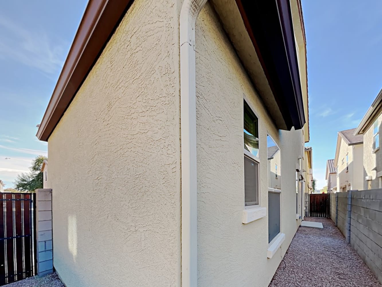 3392 E Liberty Ln, Gilbert photo 18