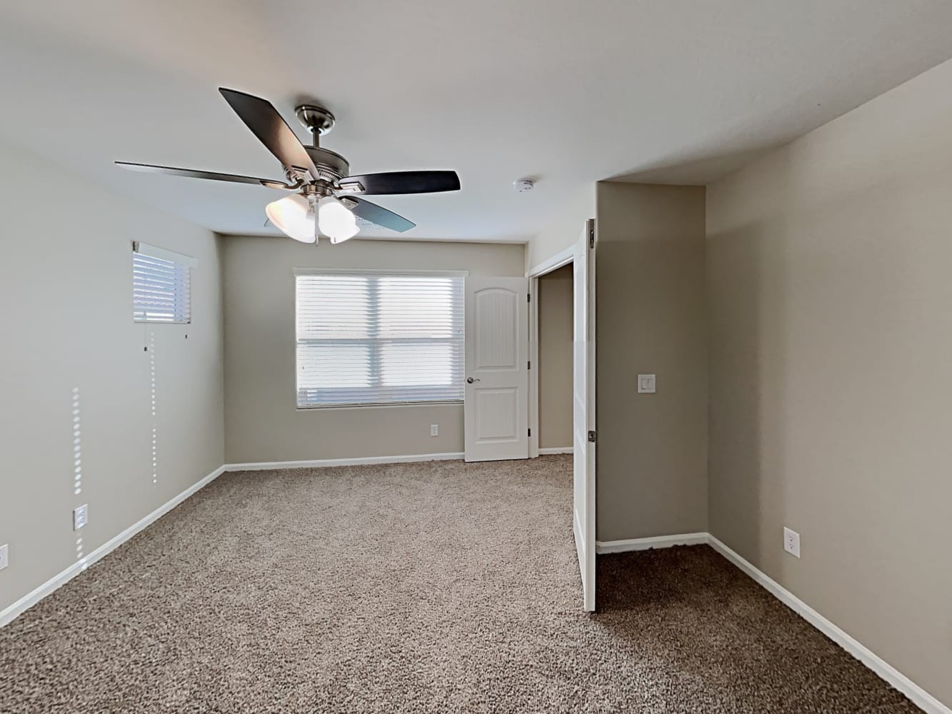 3392 E Liberty Ln, Gilbert photo 10