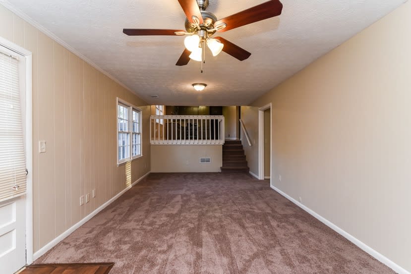 3396 San Antonio Dr, Snellville photo 11