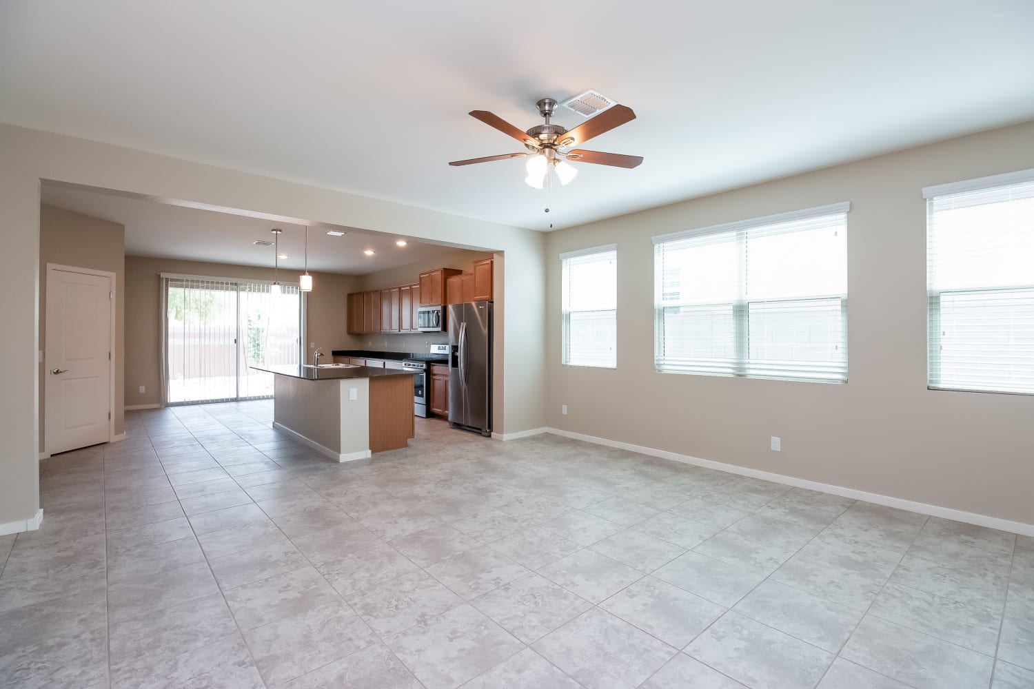 33987 N Desert Star Dr, San Tan Valley photo 3