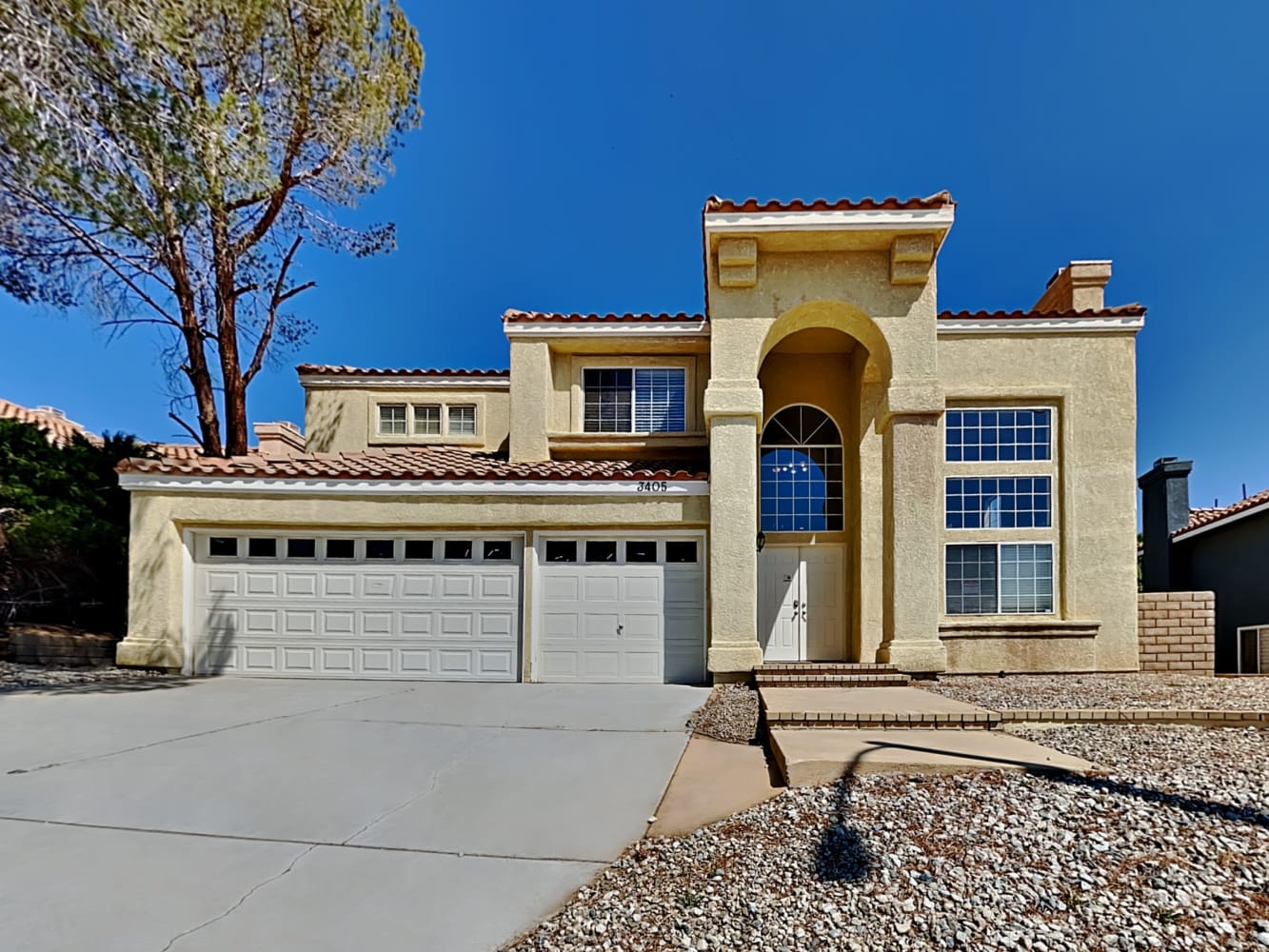 Front of 3405 Montellano Ave, Palmdale, CA