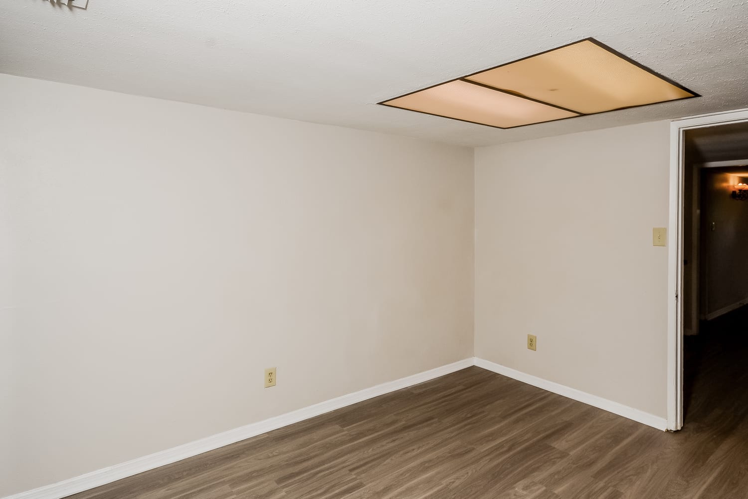 3409 Livingston Ln, Carrollton photo 6