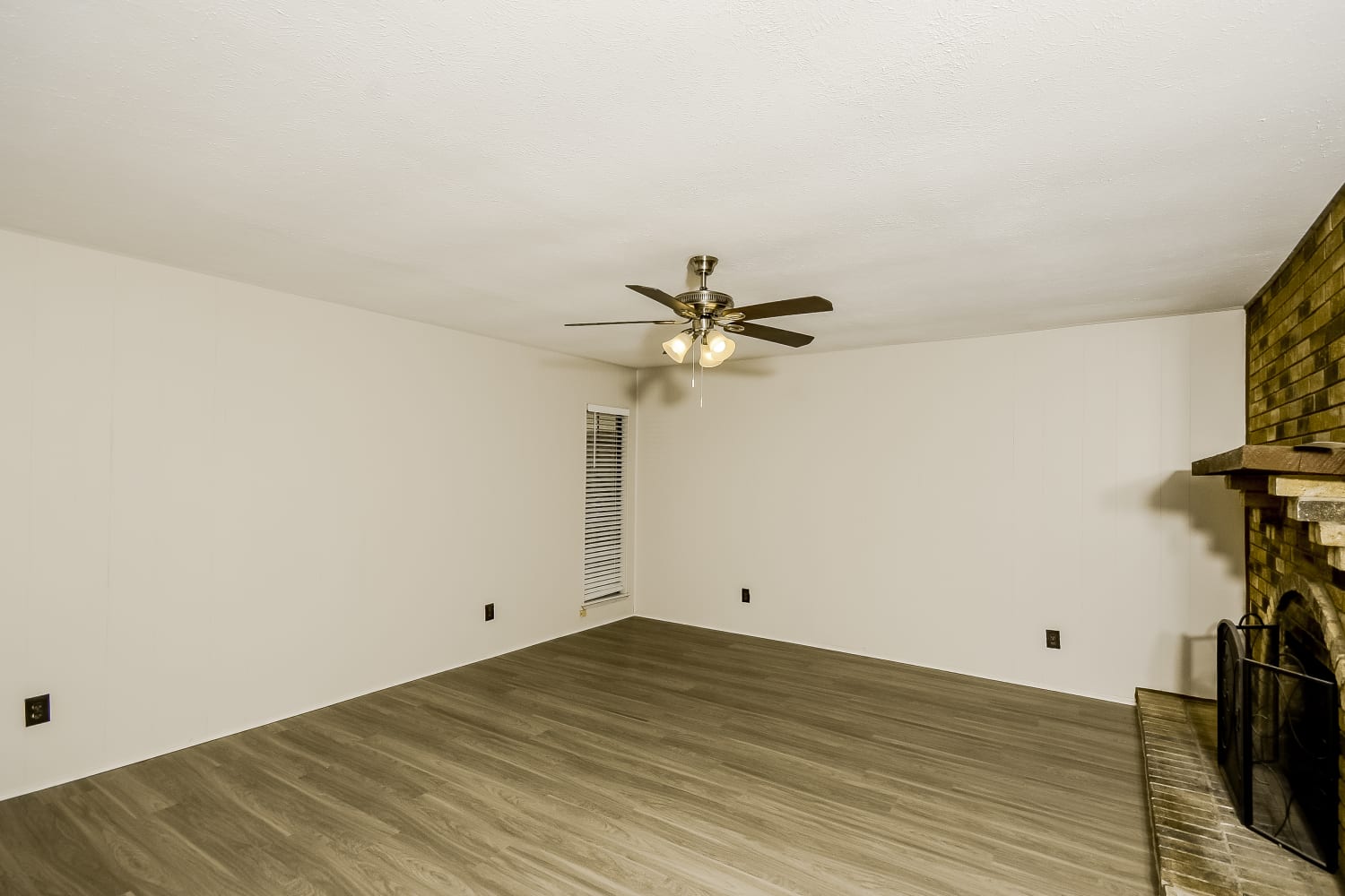 3409 Livingston Ln, Carrollton photo 8