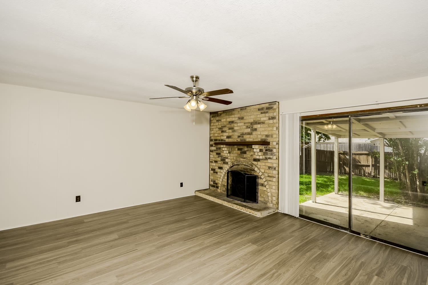3409 Livingston Ln, Carrollton photo 7