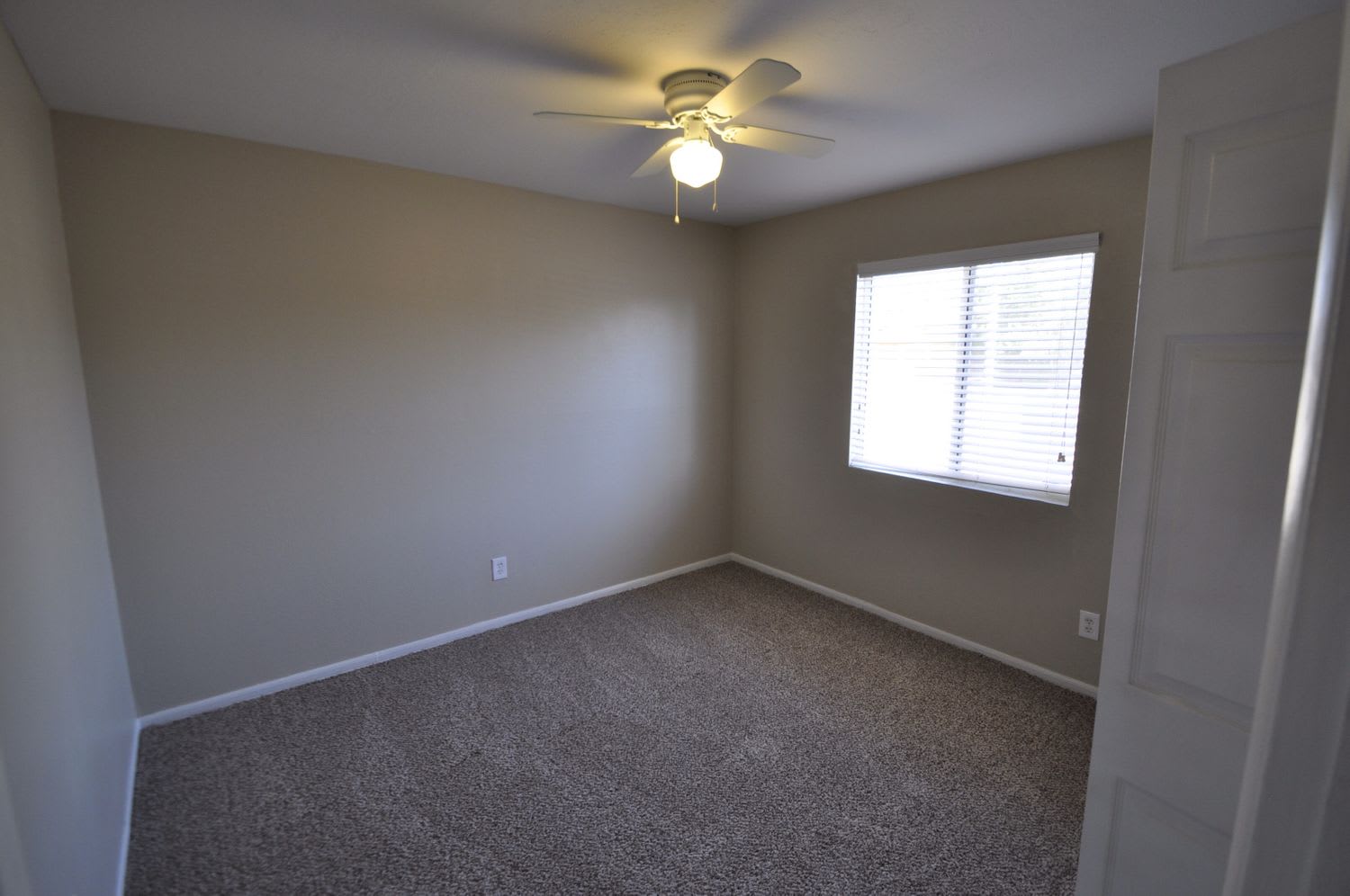 3410 W Orchid Ln, Phoenix photo 7