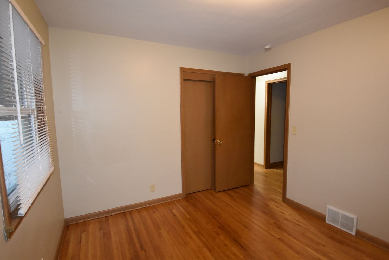 3415 Major Ave N, Crystal photo 9