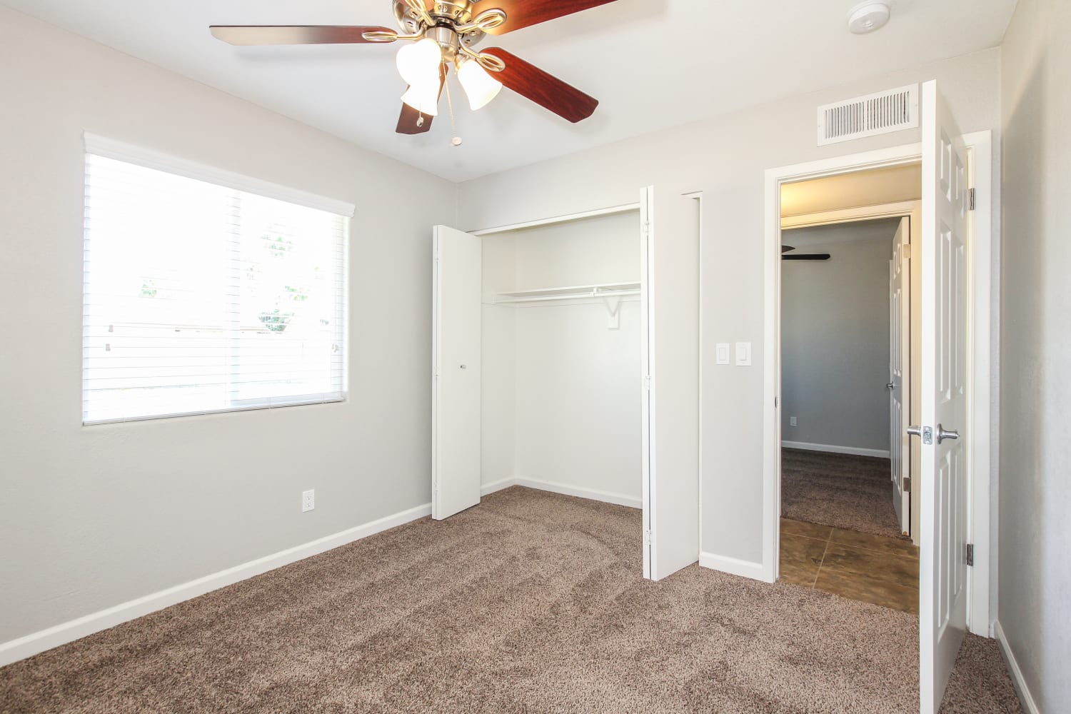 3419 E Angela Dr, Phoenix photo 12