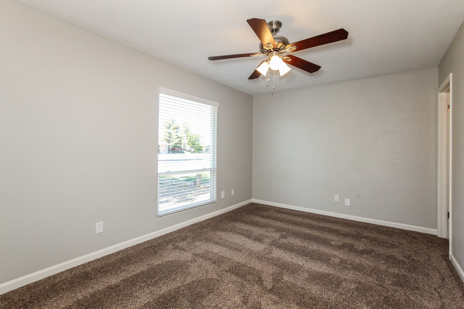 3419 E Angela Dr, Phoenix photo 10