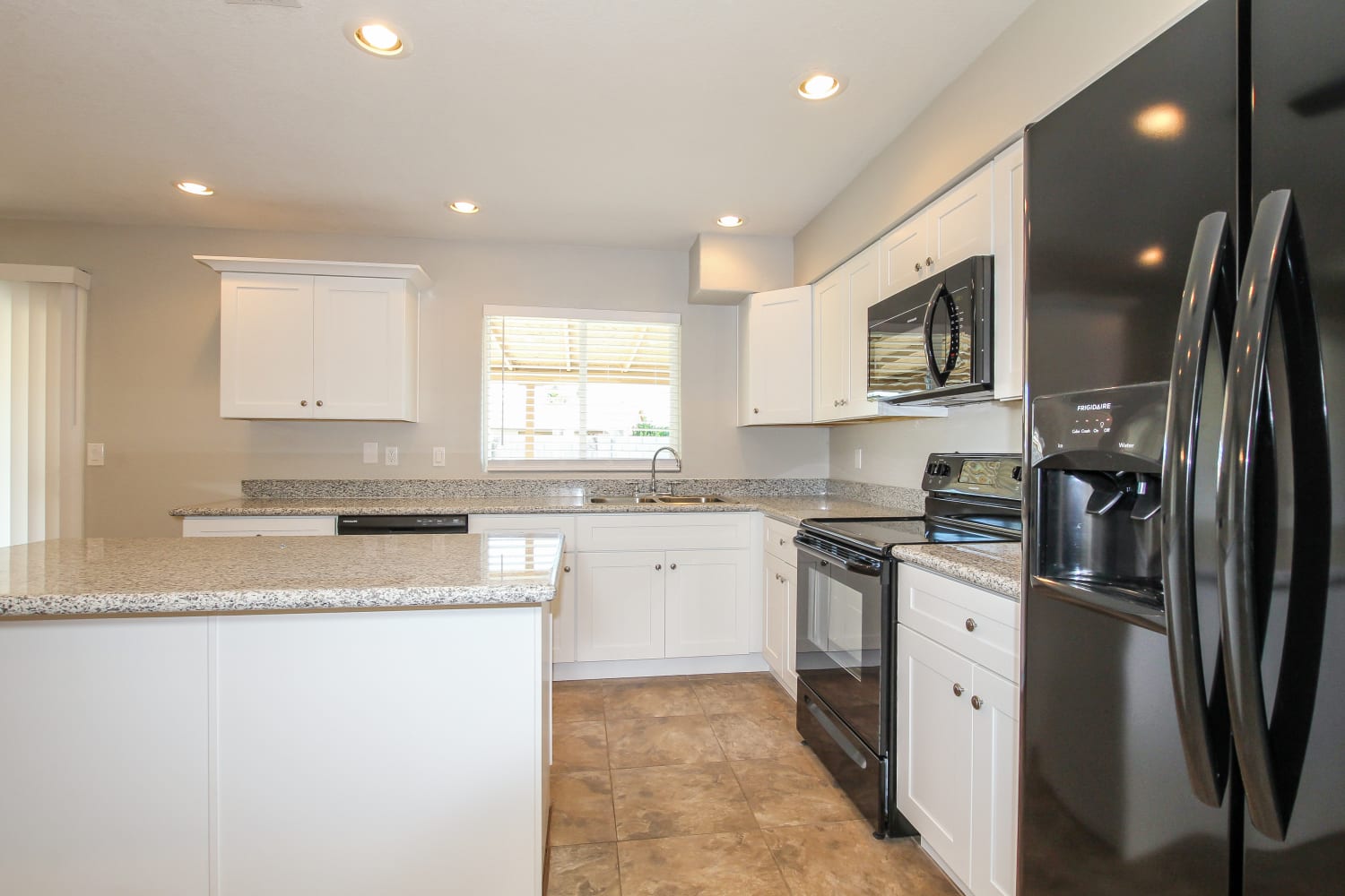 3419 E Angela Dr, Phoenix photo 8