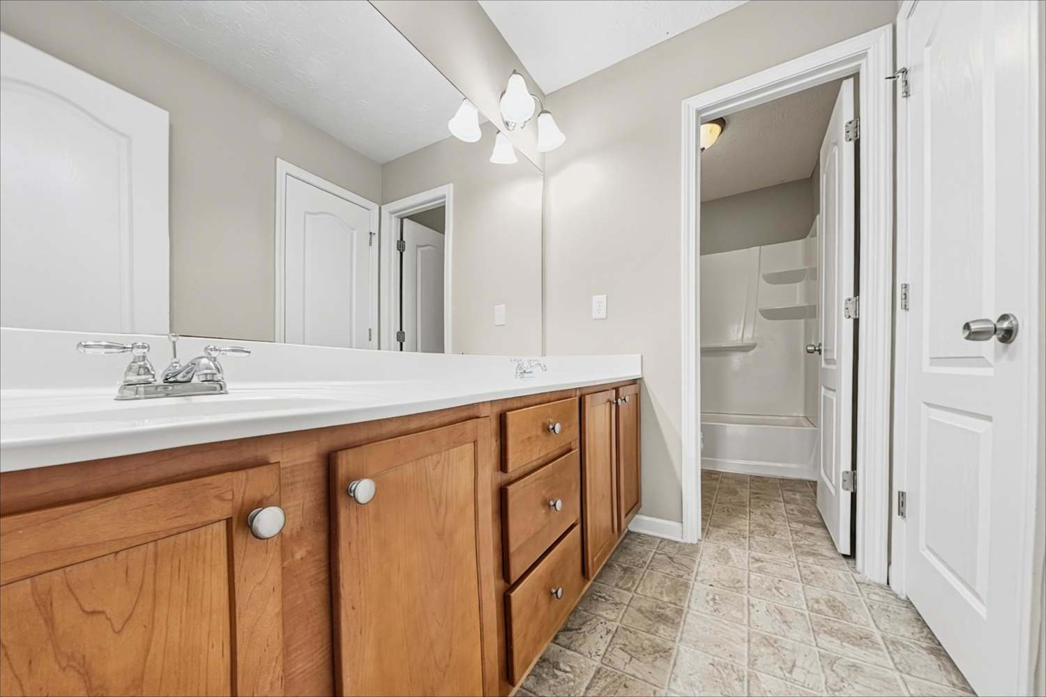 3431 Park Glenn Ln, Snellville photo 20