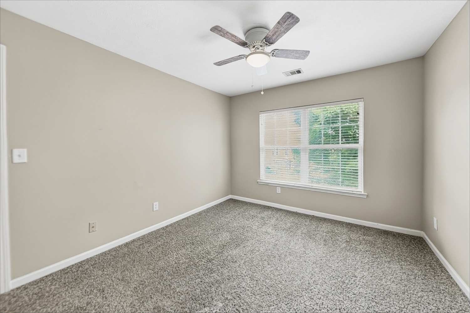 3431 Park Glenn Ln, Snellville photo 17
