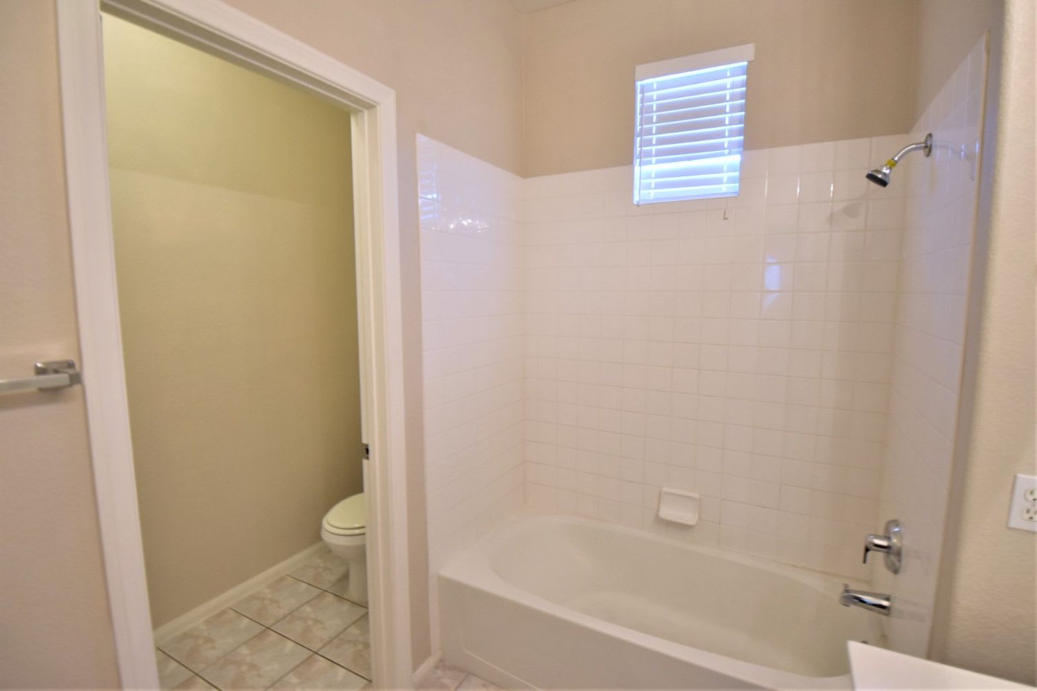 3452 Yellow Cove Ln, Las Vegas photo 18