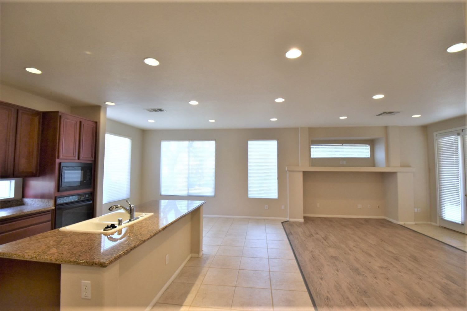 3452 Yellow Cove Ln, Las Vegas photo 6