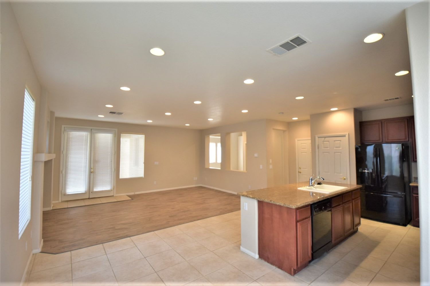 3452 Yellow Cove Ln, Las Vegas photo 7