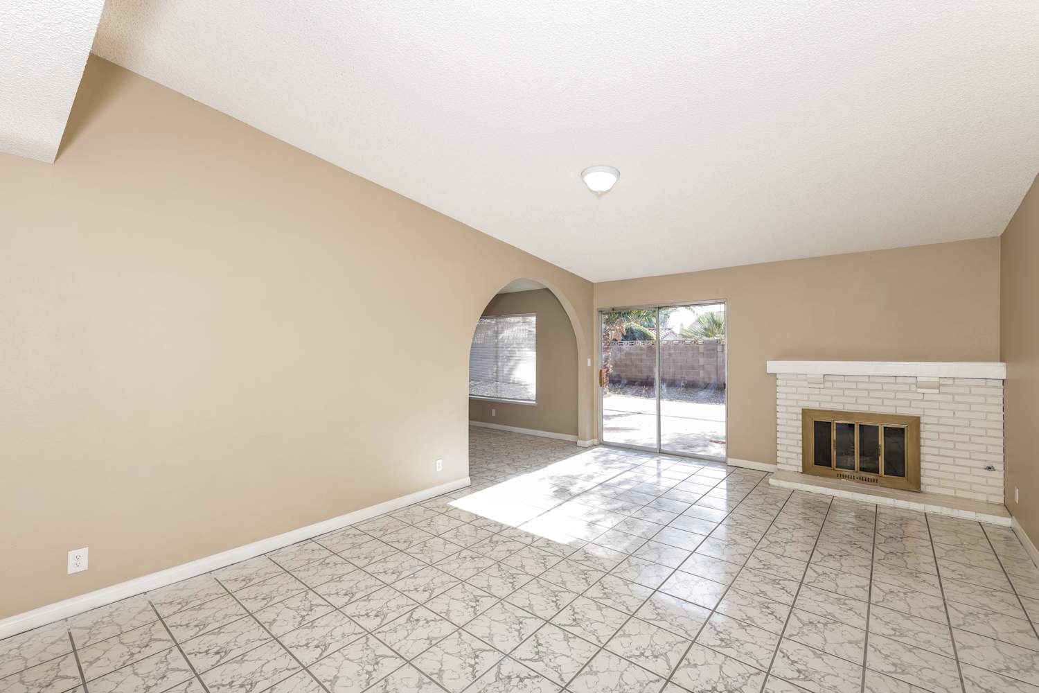 346 Fuente Dr, Henderson photo 7