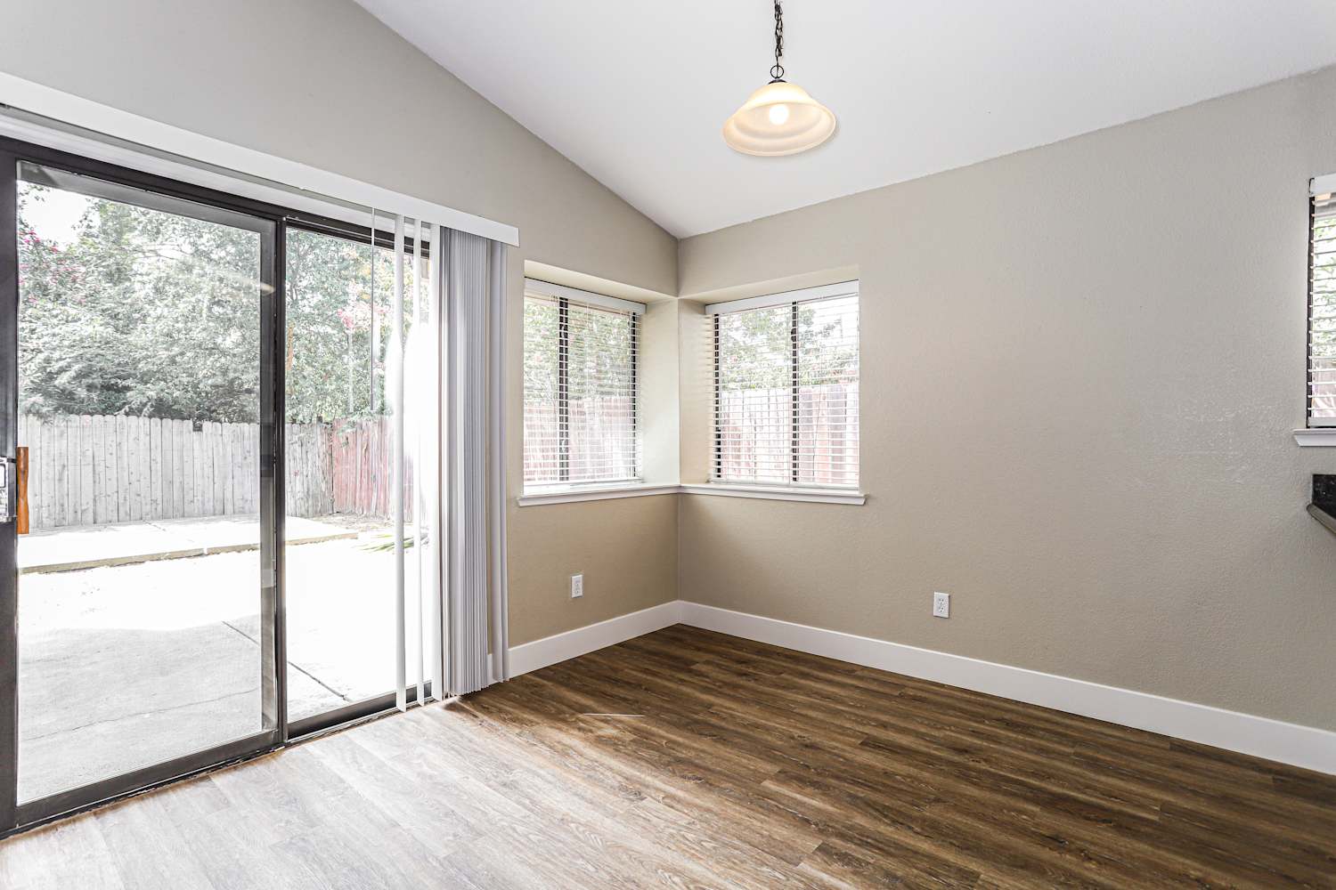 3462 Lowther Way, Antelope photo 6